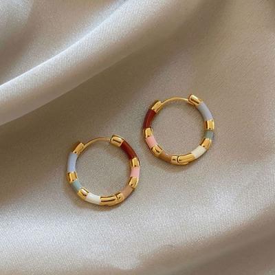 עגילי זירקוניה