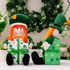 2 stuks Unieke Beeldjes Patrick's Day Kabouters Kleurrijke Poppen Accent voor Eettafel of Bureau Geluksblad Decoraties