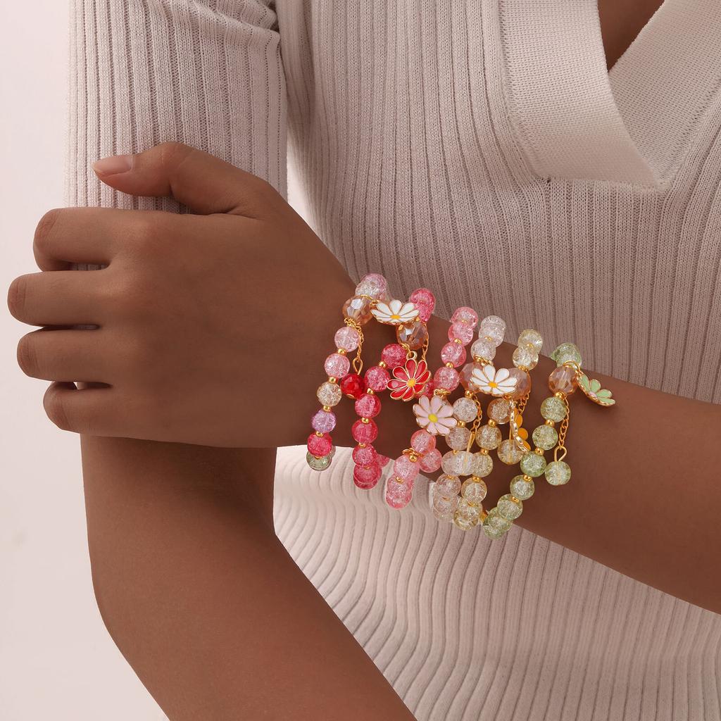 Cute Popcorn Crystal Beaded Women Bracelet Daisy Flower Pendant Fashion Bracelet Mom Girlfriend Valentine's Day Gift