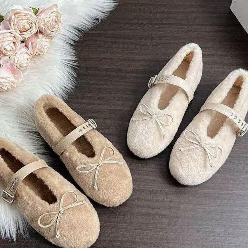 Winter New Warm Fur Flat Shoes Women's Fashion Round Head Butterfly Rivets Soft Sole Shoes Non-slip Plush Mary Jane Shoes