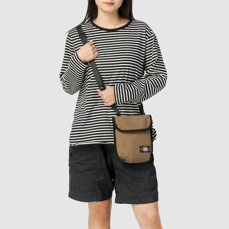 

Japanese and Korean tooling locomotive labeling small satchel casual daily retro men s and women s shoulder messenger bag коричневый