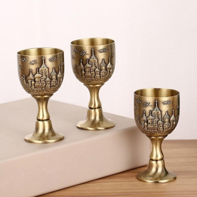 Antique 25ml Small Shot Glass With Carve Castles Pattern Designs Goblet Chalice Cup For Family Parties And Gift Givings