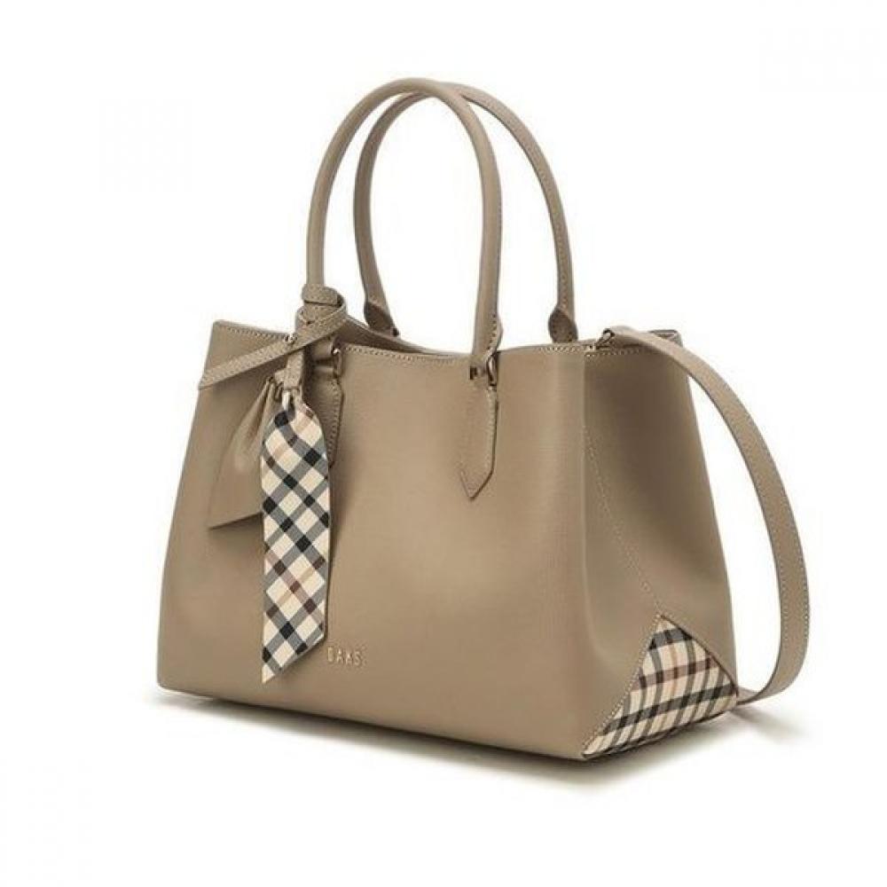 Daks Béžová Kostkovaná Taška přes Rameno Hedvábný Šátek Dcba4e132i2 Dcsc4e144i2
