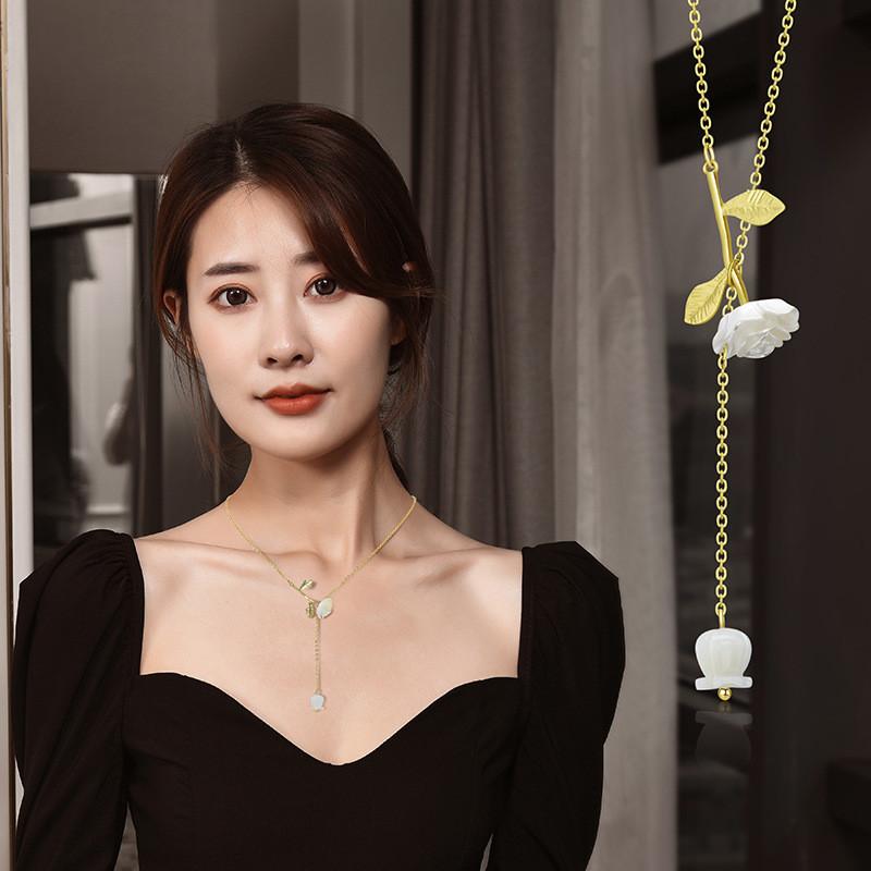 Stylish Springtime White Rose Pendant Necklace In Gold And Silver Women For