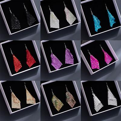 Orecchini Colorati con Frange e Paillettes, Orecchini Lunghi Geometrici Quadrati di Alta Gamma, Orecchini alla Moda e Personalizzati.