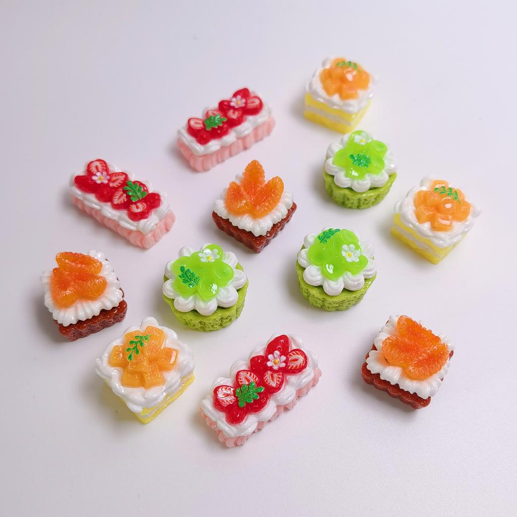 100pcs Resin Fruit Cream Cake Miniature Mini Food Play Decor DIY Kitchen Play Toys Flatback Cabochon Doll House Accessory