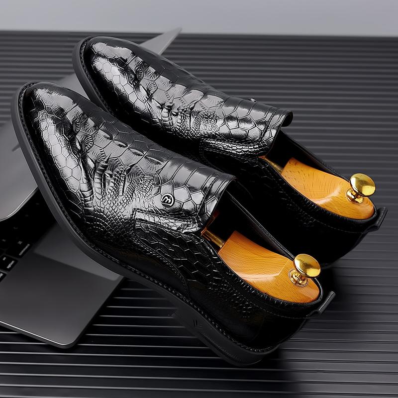 Fashion New Handmade Leather Casual Men Shoes Alligator Pattern Design Sneakers Man Breathable Leather Shoes Men Ankle Boots Outdoor