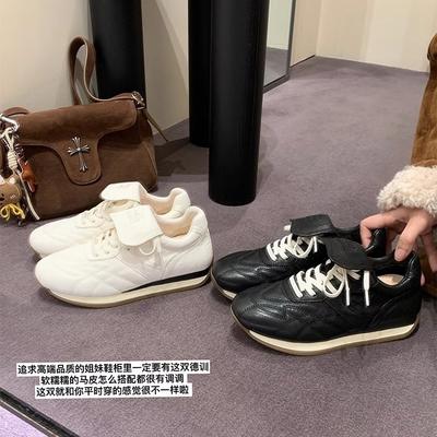 Încălțăminte pentru femei – Adidaşi