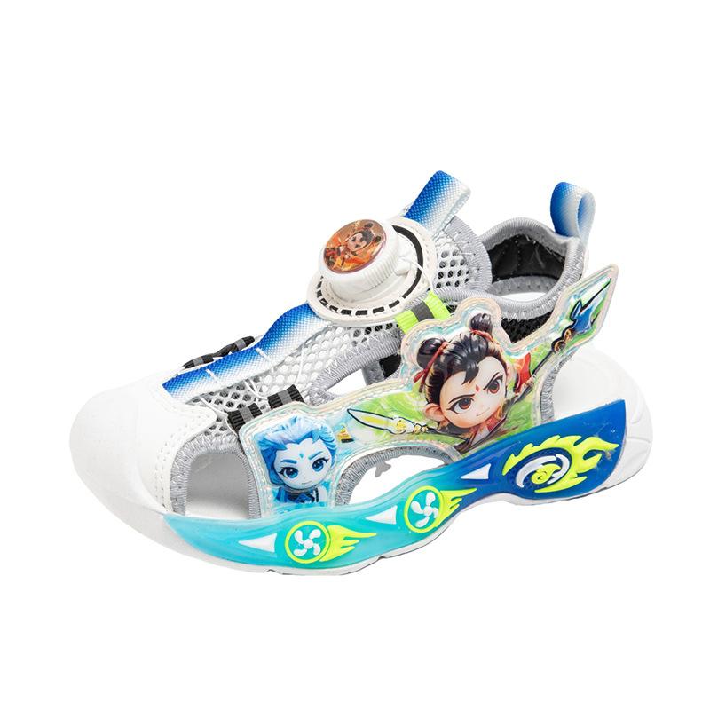 

Boys cartoon bag head sandals 2025 new summer rotating button sports beach shoes breathable hollow casual shoes 26-31 yards, 6 pairs in one hand синий