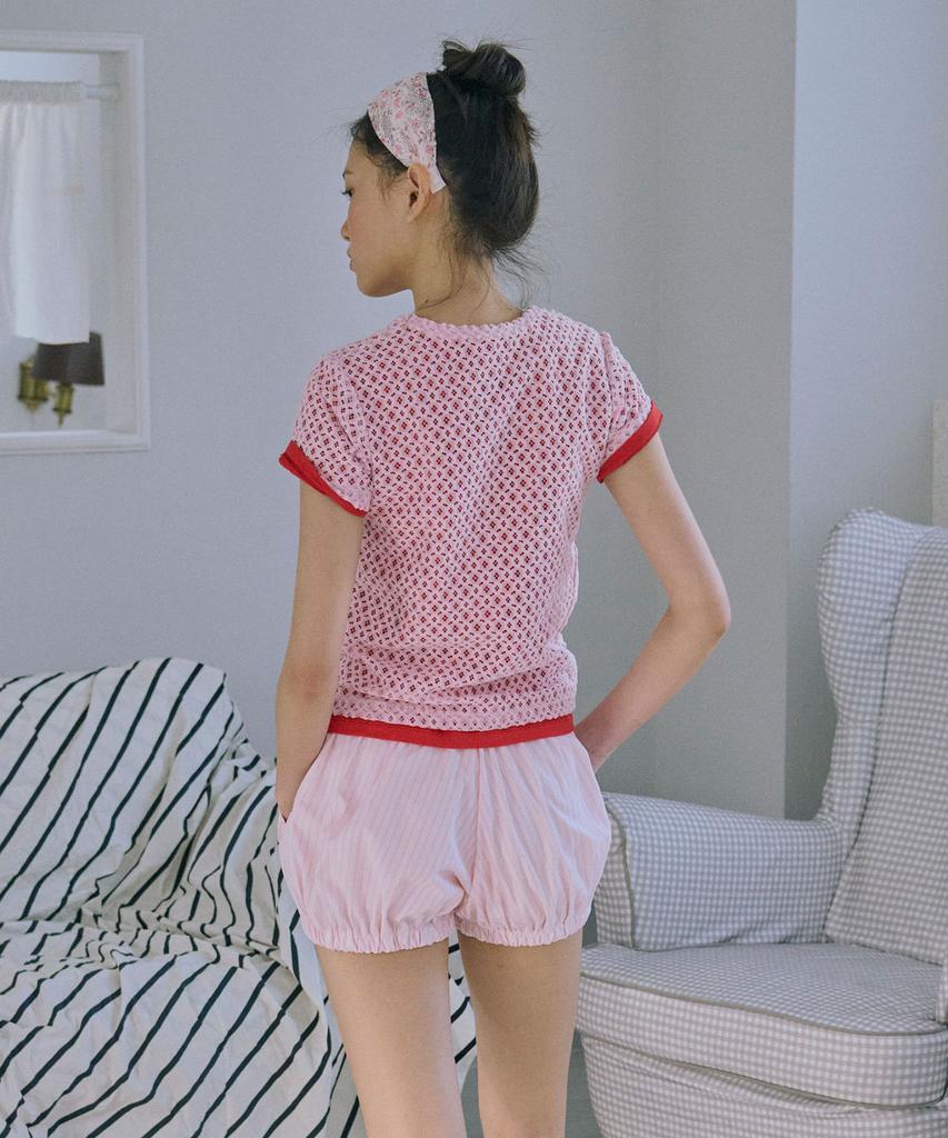JUNEJUNE SPACE Slim Cut-Out Lace Top_Pink