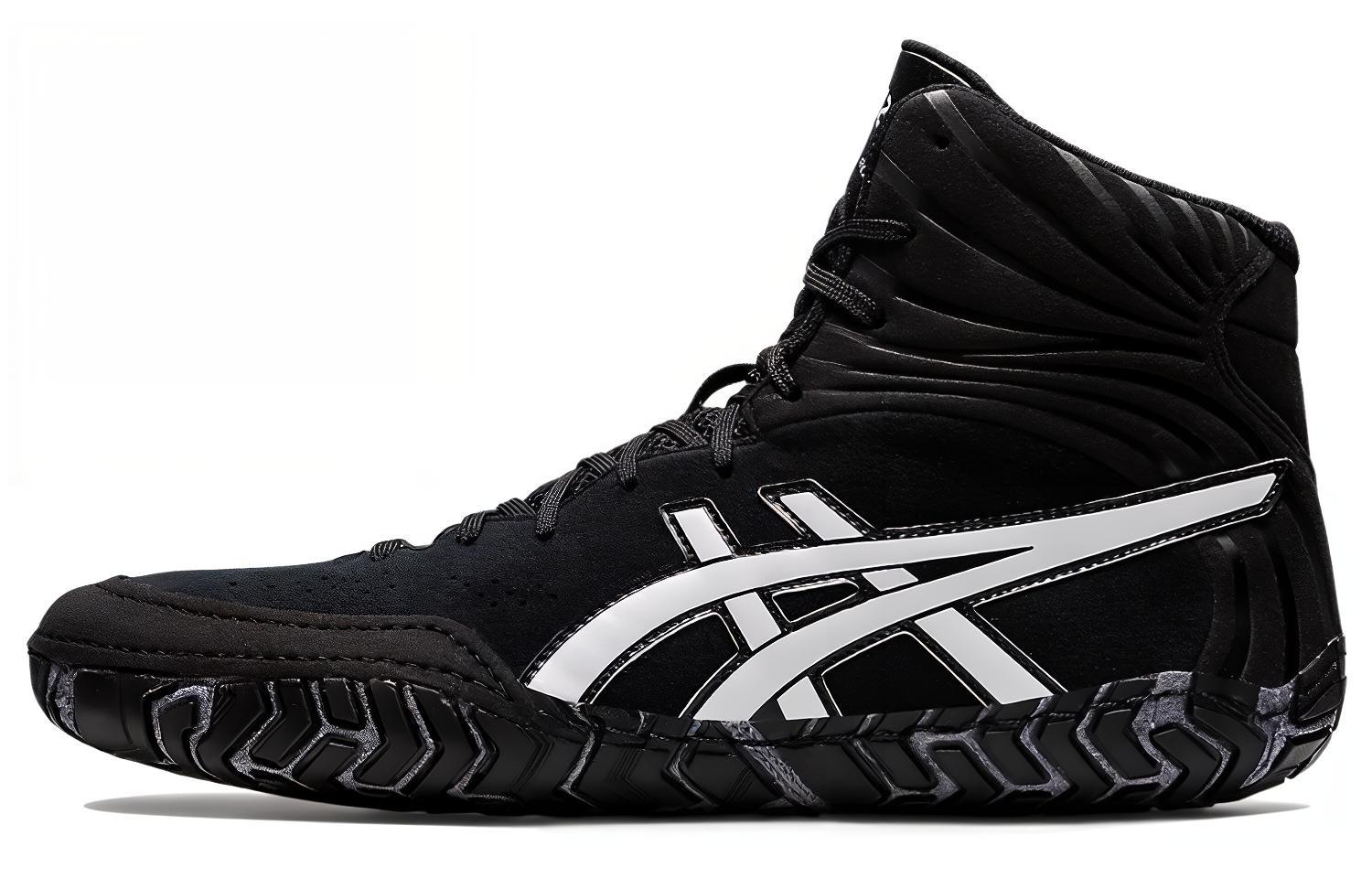 

Asics Aggressor 5 Black White 1081A048-001 37.5