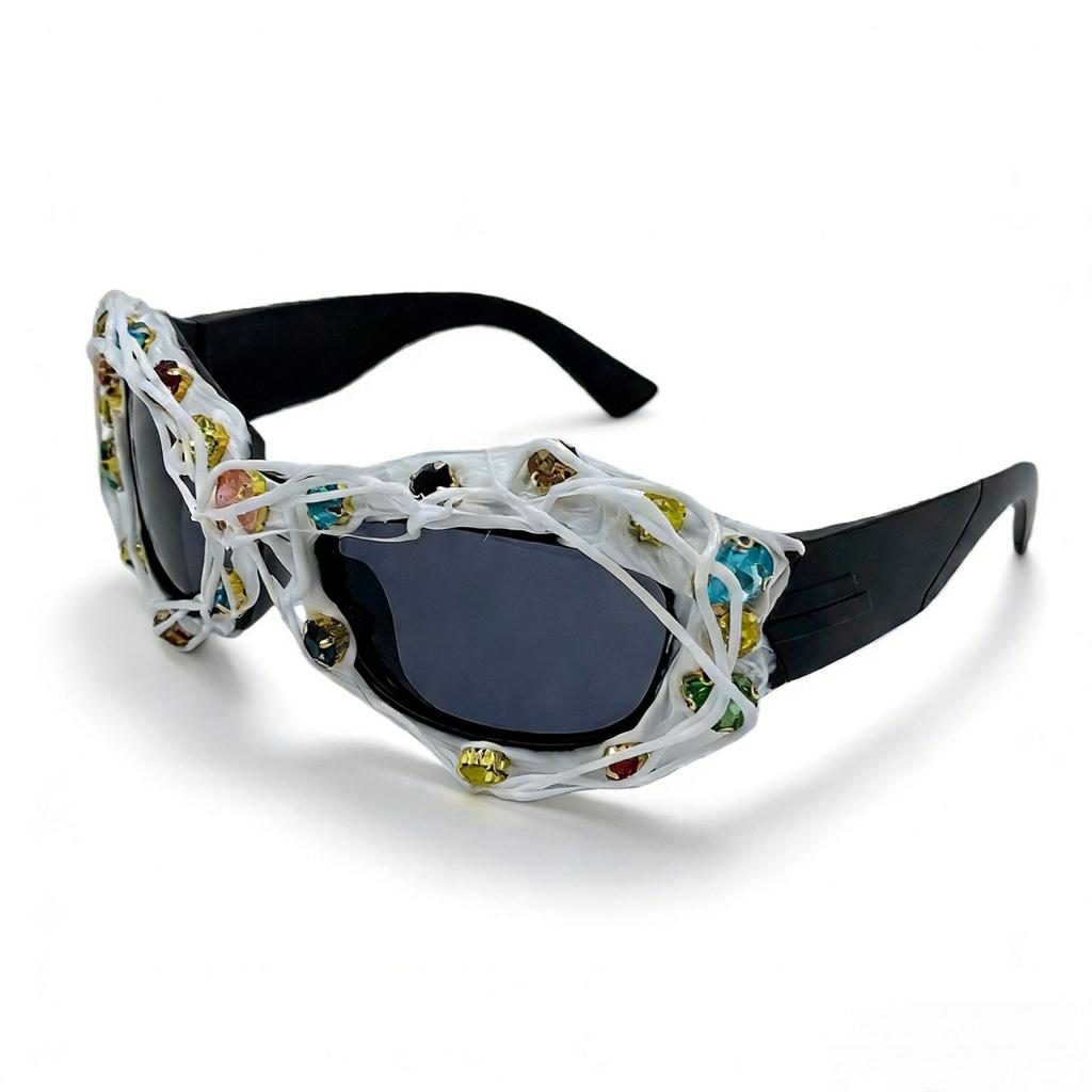 New Y2k Trendy Steampunk Twisted Water Diamond Sunglasses Men Women's Street Outdoor Personality Retro Gorgeous Party Sunglasses