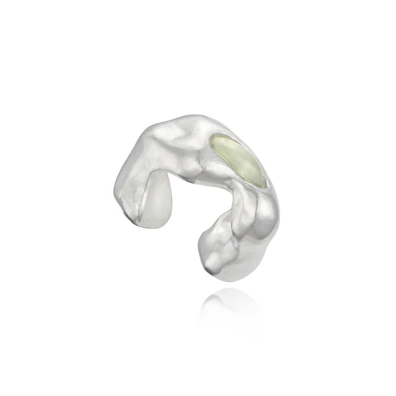 REINDEER GENTLE STONE EARCUFF 01