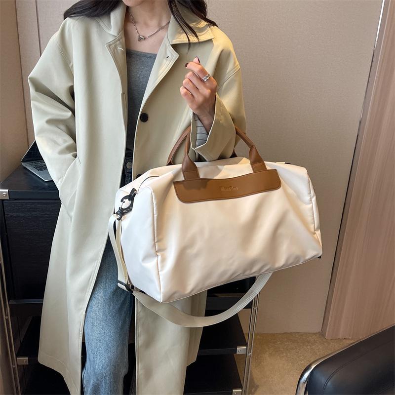 High-value short-distance travel bag Women's large-capacity business trip dry and wet separation messenger bag Outdoor portable yoga fitness bag