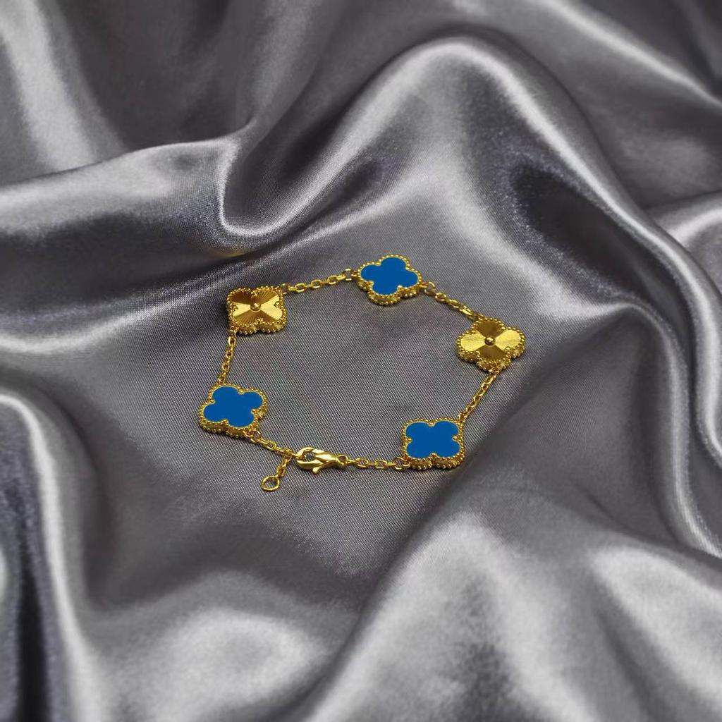 15MM Gjennomgående titanstål 18K dobbeltsidig heldig firkløver fem blomster armbånd