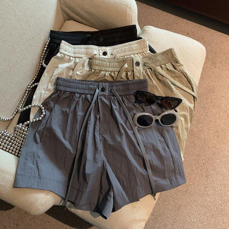 Women's Minimalist Elastic Waist Wide-Leg Cargo Shorts - Petite, Loose, A-Line, Casual Sportswear