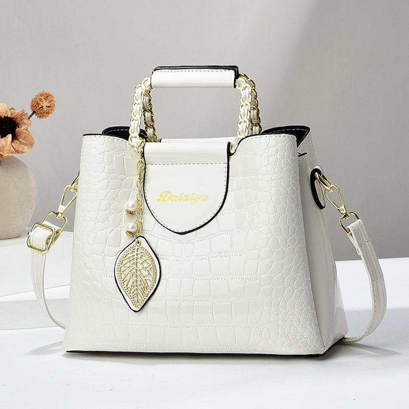 Stylish And Versatile New Arrival Bucket Bag For Women Large Capacity Pu Material
