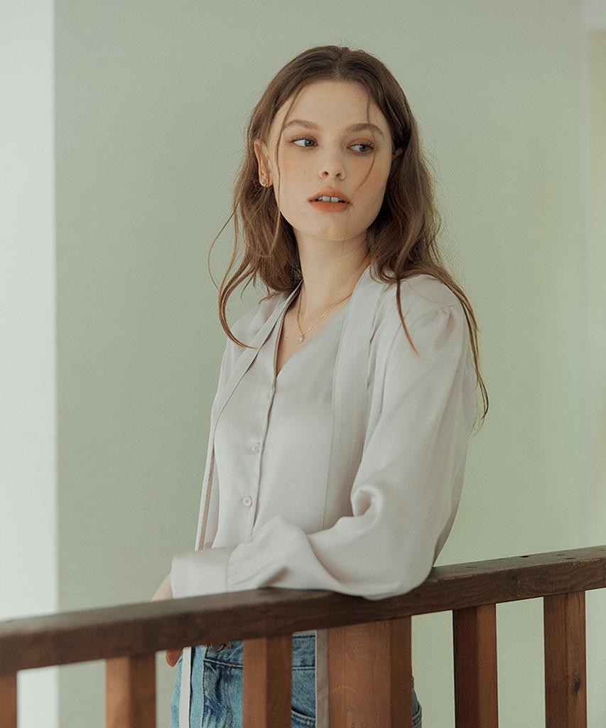 DEHEVE Camila Tie Silky Blouse [Light Beige]