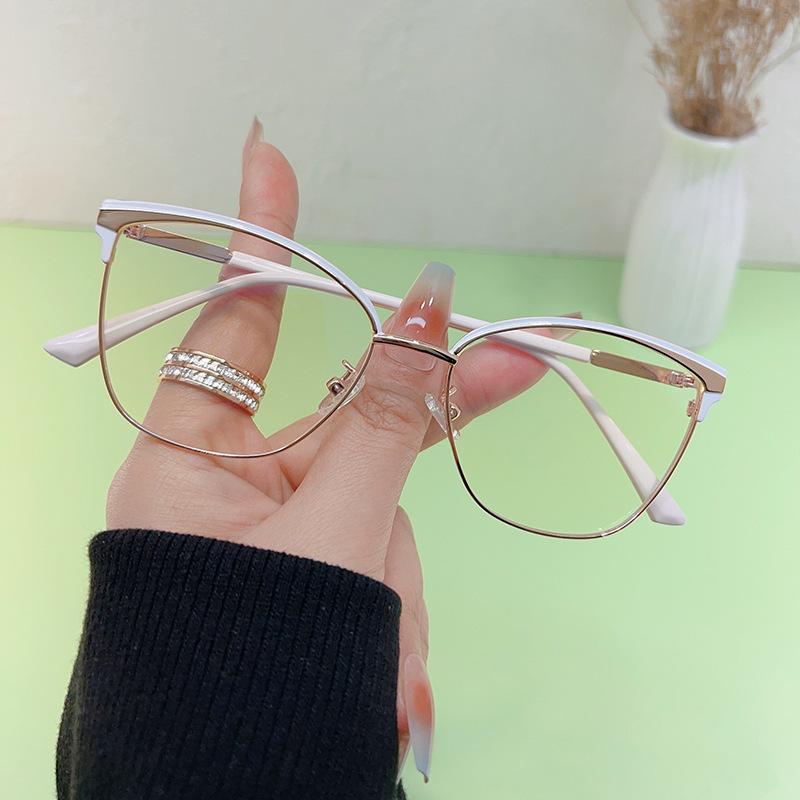 New Anti-blue Light Glasses, Retro Metal Glasses Frames, Fashionable Cat-eye Flat Glasses For Men And Women
