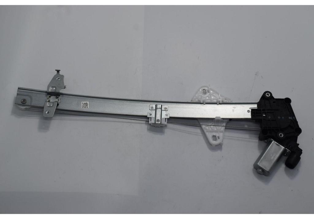 Car Window Regulator 69820-60070 for Land Cruiser UZL100