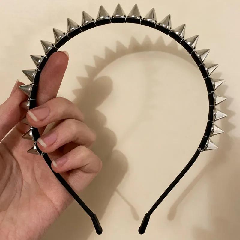 European and American Spike Nail Rivet Headband Anti Wolf Headband Gothic Punk Super Pull Metal Rivet Headband