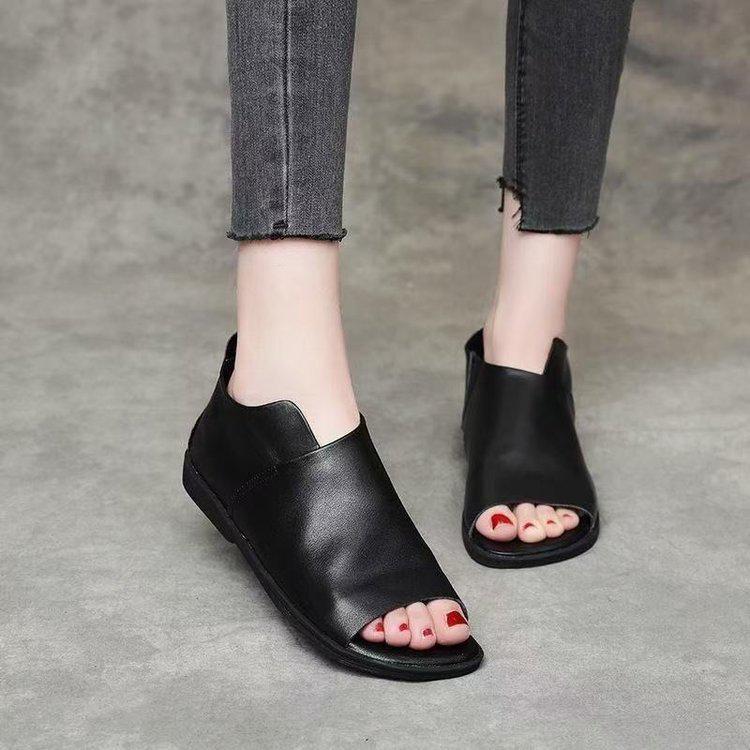 Summer 2025 Women's Peep-Toe British Slip-On Sandals - Soft Leather, Flat Sole, Heel-Covering Roman Style