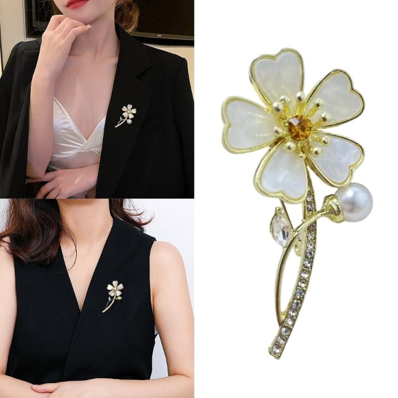 Elegant Pearls Shell Flower Brooch Zinc Alloy Secure Pin Formal Occasion Jewelry Accessory Clothing Accessories