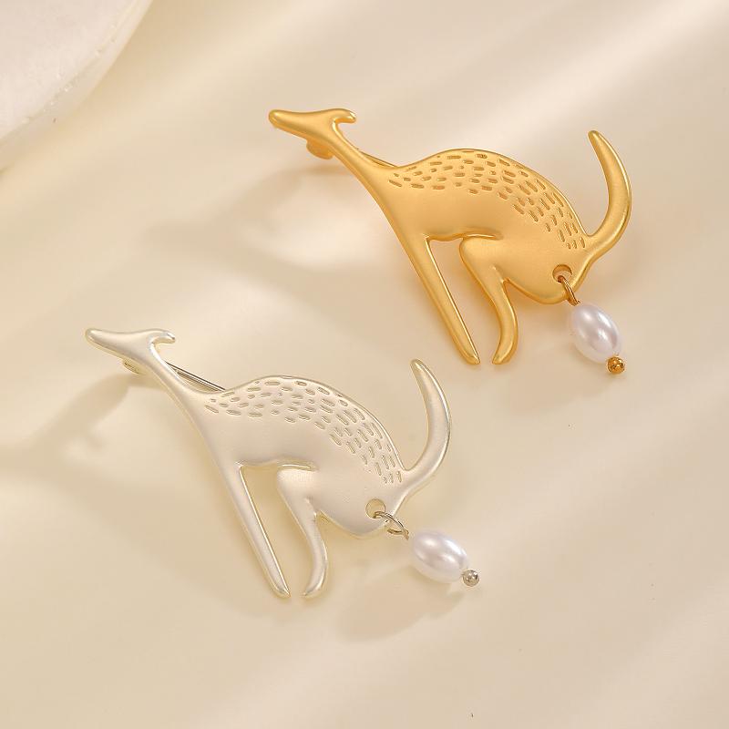 Creative Kangaroo Pearl Brooches Light Luxury Pin Badge Buttons Brooch Vintage Versatile Clothing Jewelry Accessories Gifts