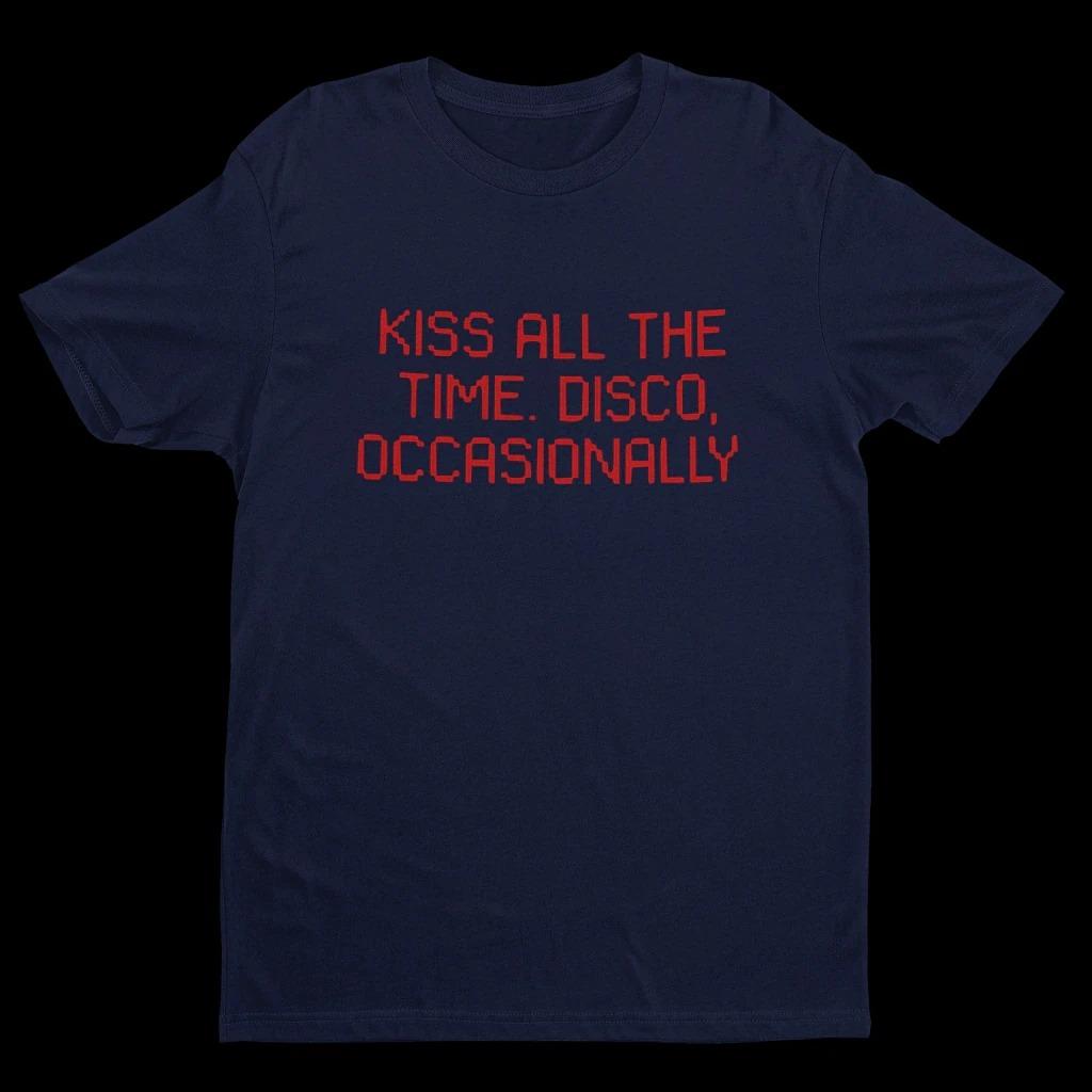 Tricou supradimensionat Harry Styles „Sărută mereu, Disco, Ocazional” cu font retro pixel, imprimat pe ambele fețe | Tricou Merch pentru fanii muzicii pop