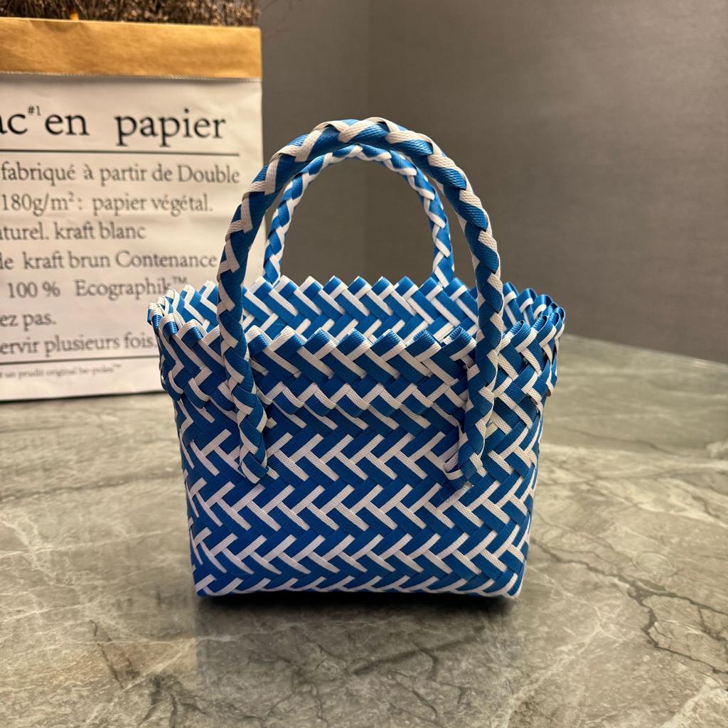 Plastic Woven Handbag Woven Basket Souvenir Basket Bag Beach Women's Bag