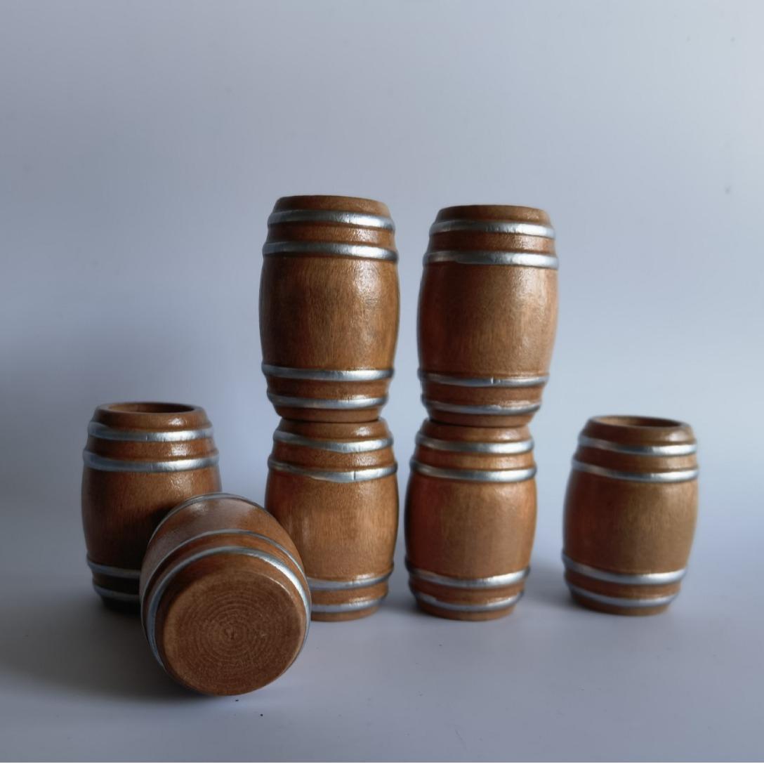 

Miniature Vintage Wooden Beer Barrel Dollhouse Decoration Prop