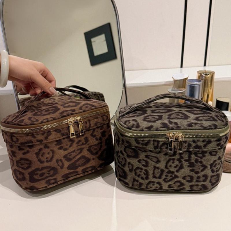 Vintage Leopard Makeup Bag for Women Girl Large Capacity Travel Cosmetic Case Bag Zipper Tote Lipstick Toiletry Pouch