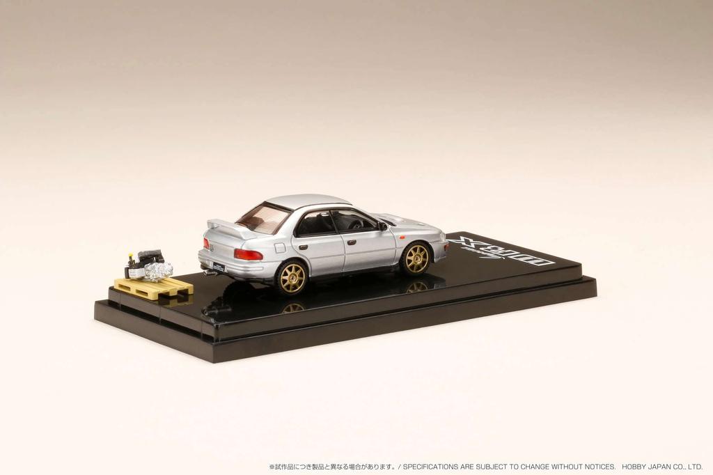 HJ64 Subaru Impreza WRX 1992 - zakázkový vystavený model, světle stříbrná metalíza, hotový produkt HJ642013BS 1/64 (GC8) Verze/Motor