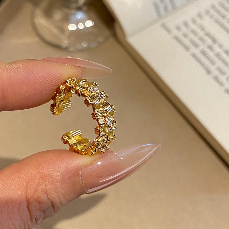 Luxury Geometric Zirconia Open Ring - Elegant and Versatile Hand Jewelry