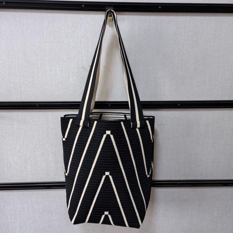 Classic Korean-Style Canvas Tote: Large Capacity, Versatile Striped Shoulder & Crossbody Bag for Women
