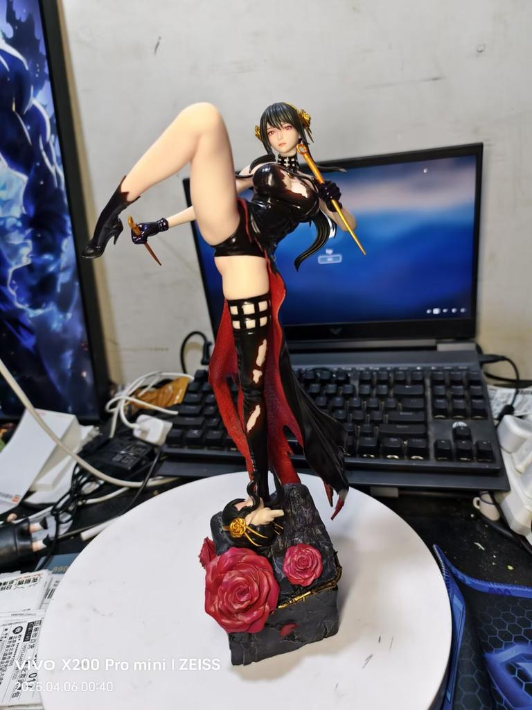 LATEST 37cm Spy X Family Figure Yor Anime Girls PVC Action Figure Toy Anya GK Activity Statue Adult Collection Model Doll Present