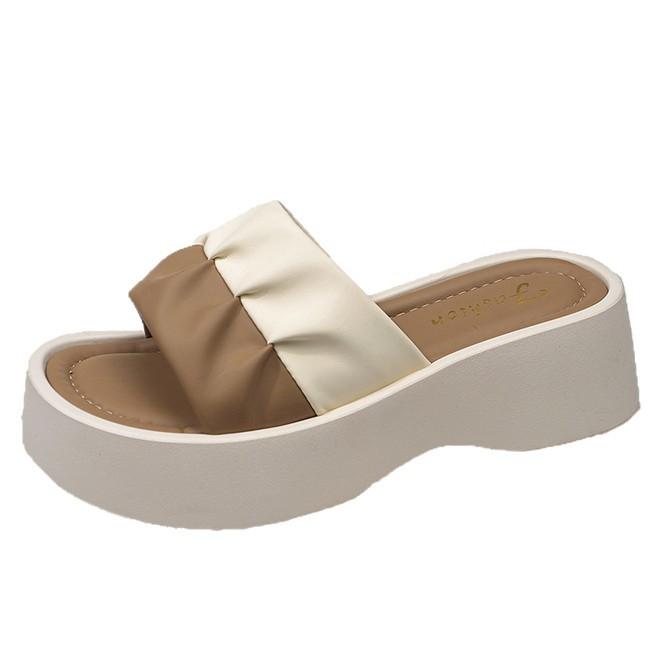 French high-end thick-soled one-word slippers women's summer outer wear fashion 2025 new flat-bottomed non-slip casual cool slippers