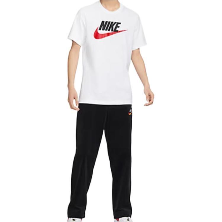Nike T-Shirt mit Logo-Print DX1986-101