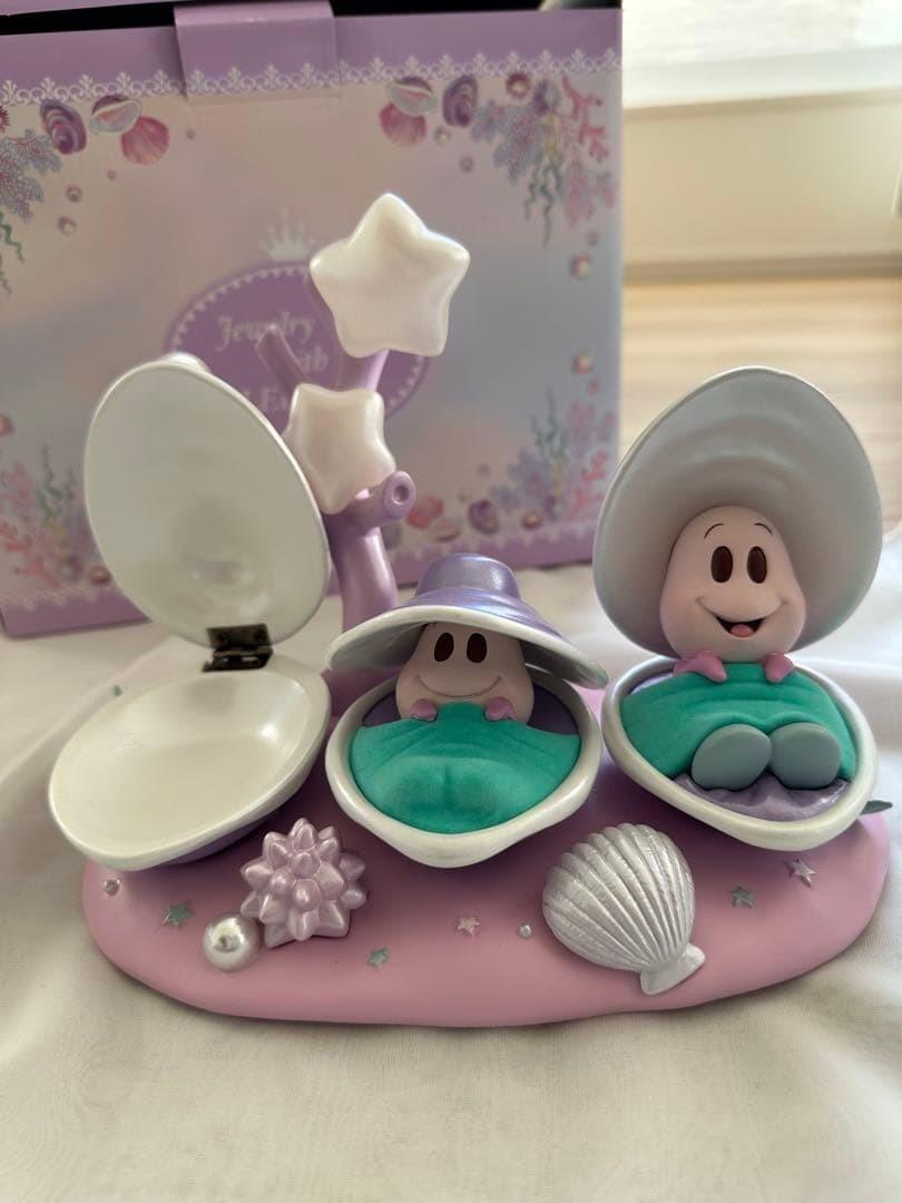 

Disney Store Alice Young Oyster LED Lighted Accessory Tray 2025 Box UNUSED
