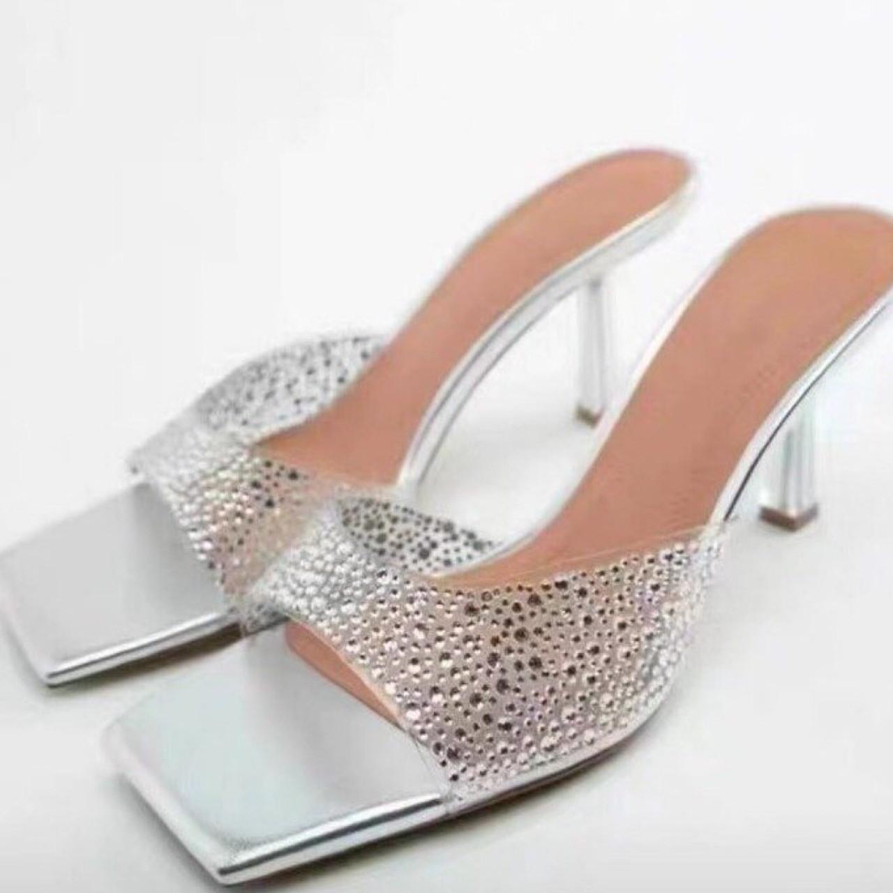 

Новая летняя мода женские большие размеры с бриллиантовыми туфлями на высоком каблуке шлепанцы сандалии легкая роскошь 42 серебряный