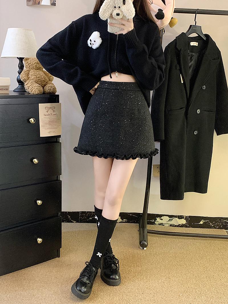 

Plus Size Women s Shiny High-Waisted Ruffled Skirt - Thick, Warm, Versatile. 2XL чорний