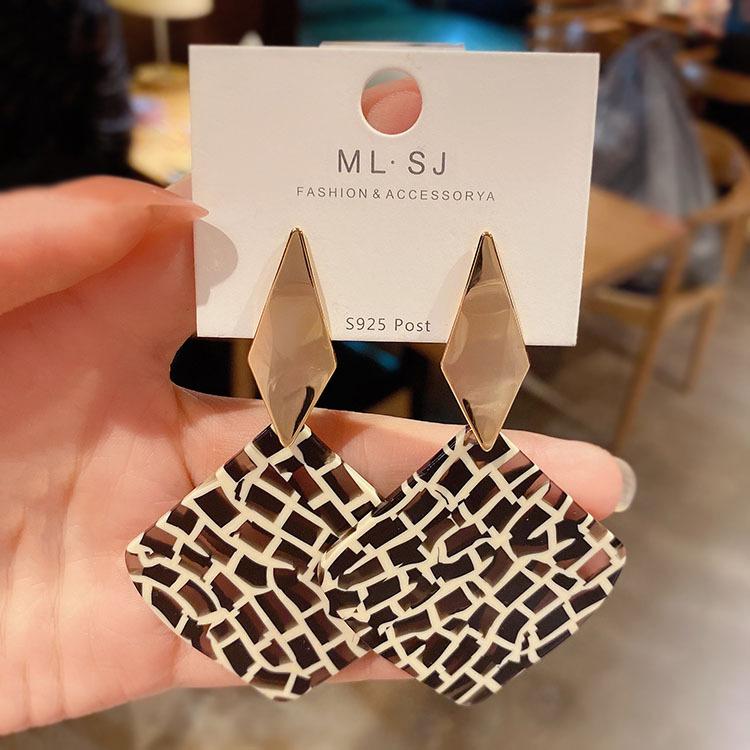 Premium Atmospheric Texture Square Earrings Femininity Personality Earrings Earrings Earrings