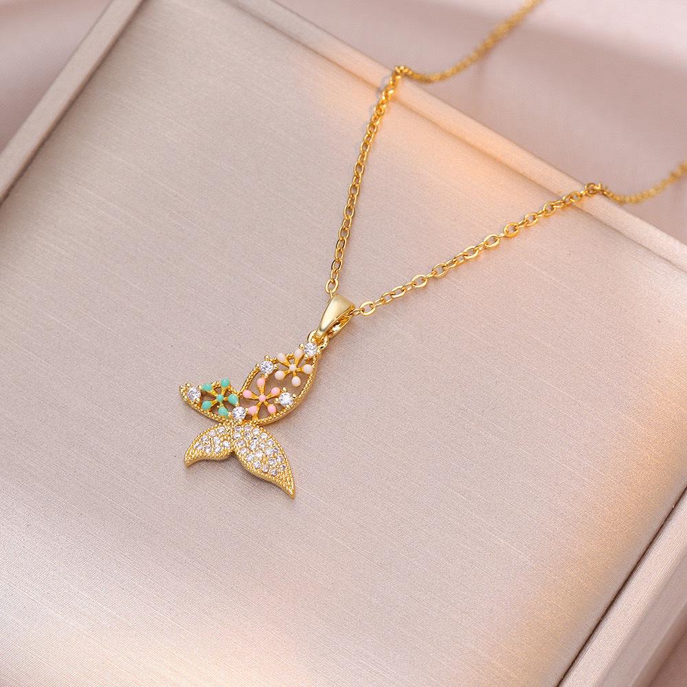 Butterfly Necklace with Color-Retaining Zircon - Fashionable, Versatile Women's Jewelry Accessory.