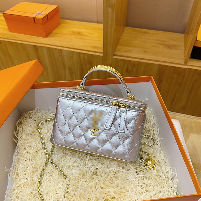 Neue vielseitige Argyle-Ketten-Umhängetasche mit Stickerei