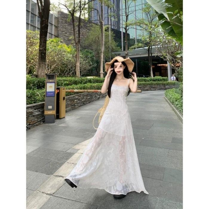 French unique beautiful waist pinch green suspender mesh dress women's 2026 new summer beautiful and thin dress