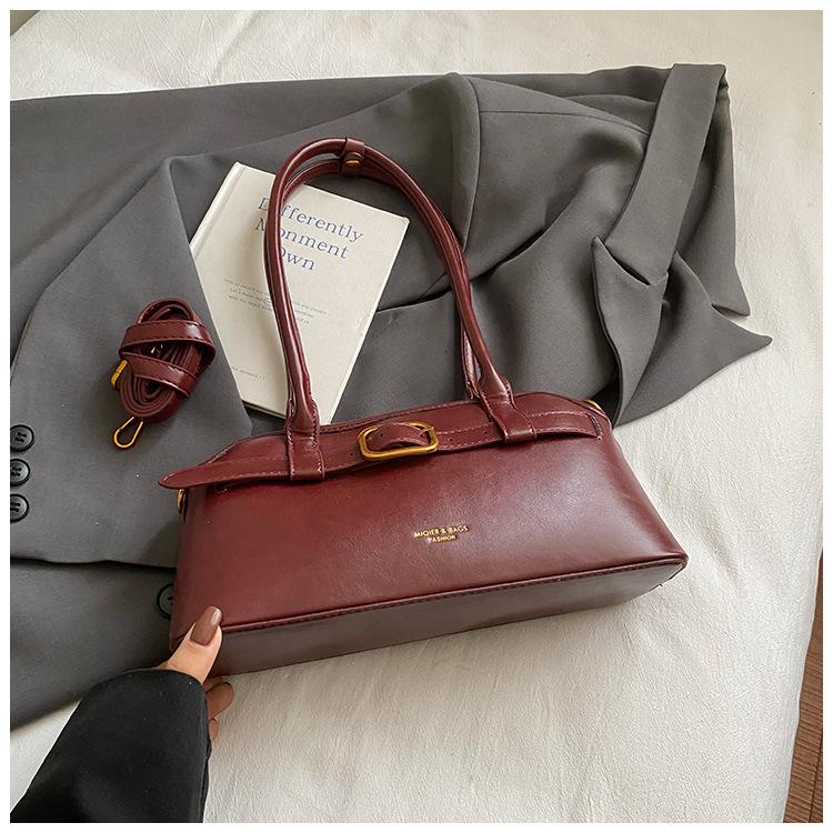 

New retro texture underarm bag large capacity women s shell bag bowling bag simple shoulder commuter bag