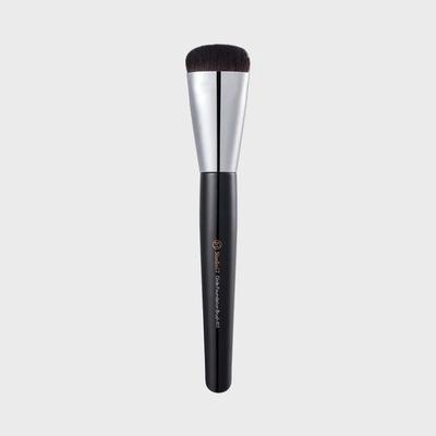 Studio 17 Glide Foundation Brush 411