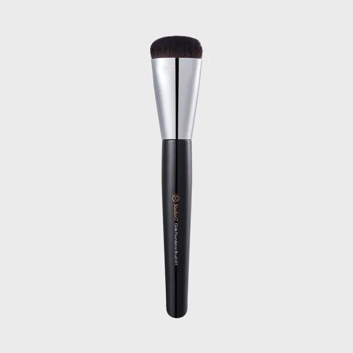 

Studio 17 Glide Foundation Brush 411 Glide Foundation Brush 411