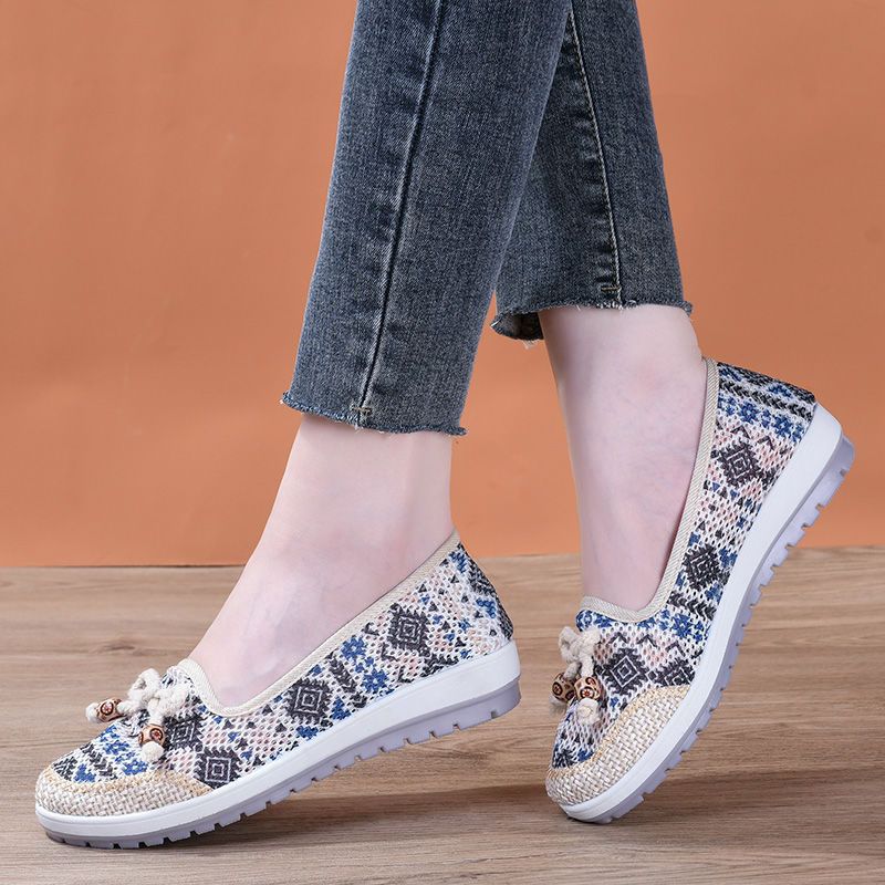 Летние тканевые туфли в старом Пекине — фото 5