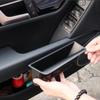 Oryginalny schowek na drzwi samochodu dla Mercedes Benz klasy C W204 2008-2014 plastik ABS organizer klamki samochodowej